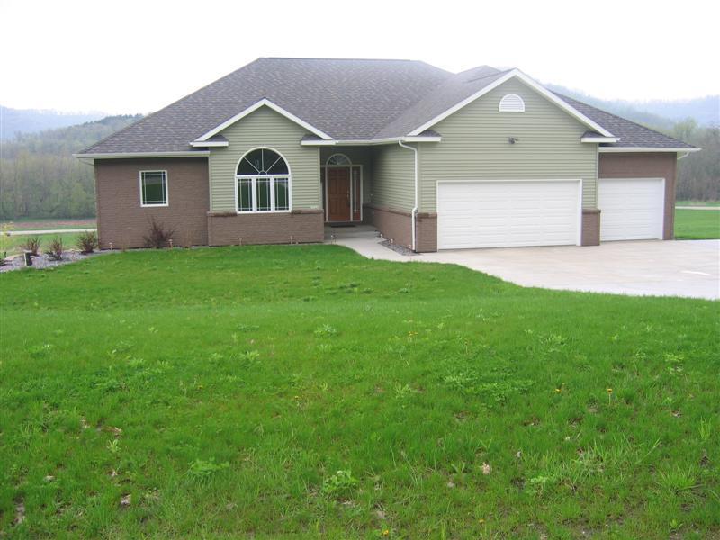 W5948 County Rd., Onalaska, WI 54650