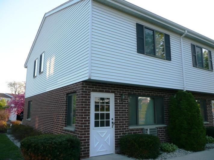 321 W Washington St #1, Slinger, WI 53086