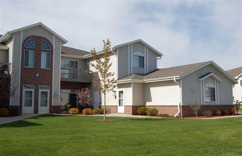 1301 College Ave. #4E, South Milwaukee, WI 53172