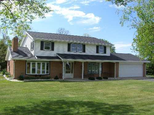 104 Douglas Ct., Saint Nazianz, WI 54232