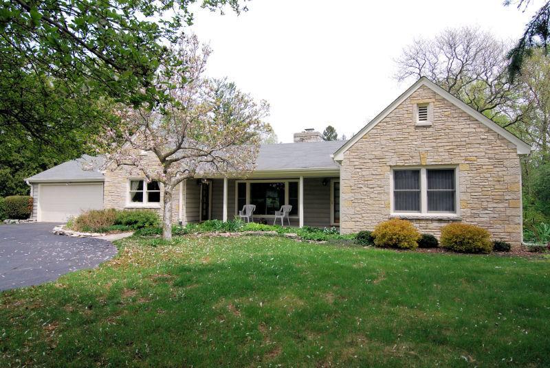 2440 Thornapple Ln., Brookfield, WI 53005