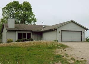 18405 W Observatory Rd, New Berlin, WI 53146