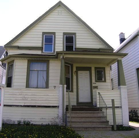 2166 S 6th St, Milwaukee, WI 53215