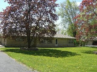 N96W16289 County Line Rd, Menomonee Falls, WI 53051