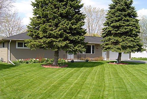 358 E Jefferson Ave., Cleveland, WI 53015