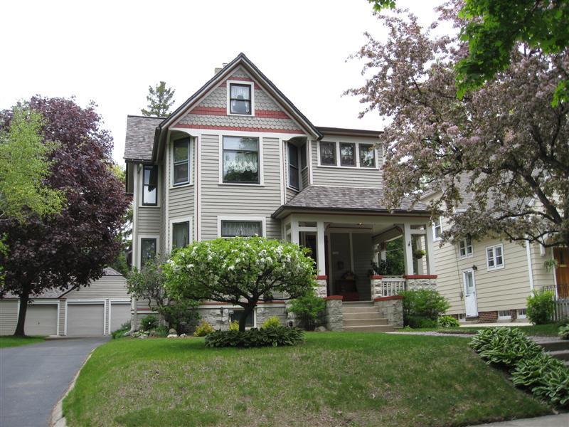 7500 W Garfield Ave., Wauwatosa, WI 53213