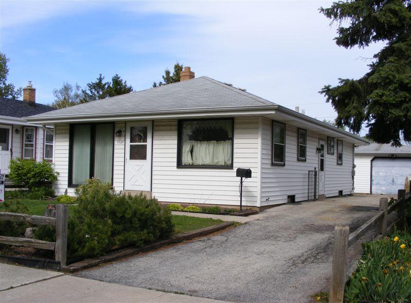 1529 Illinois St., Racine, WI 53405
