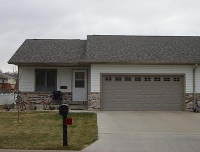 1068 Kristy Ln, Onalaska, WI 54650