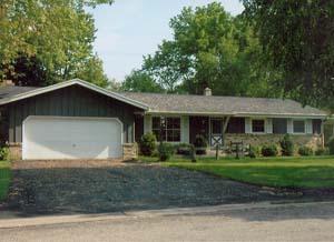 12055 W Diane Dr., Wauwatosa, WI 53226