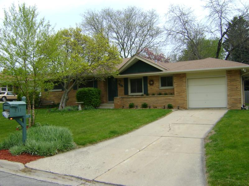 311 Hemlock Ct., South Milwaukee, WI 53172