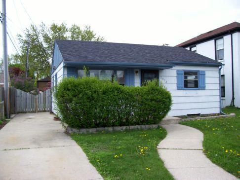 2313 Olive St., Racine, WI 53403