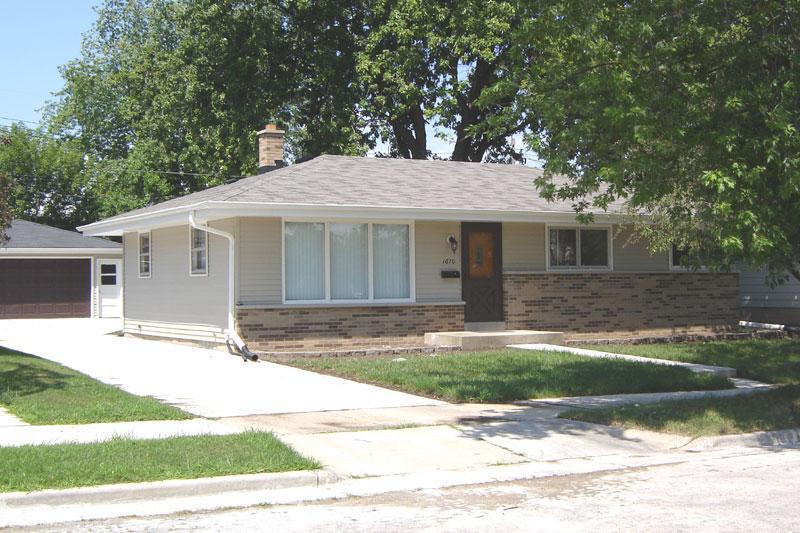 1670 Echo Ln., Racine, WI 53406