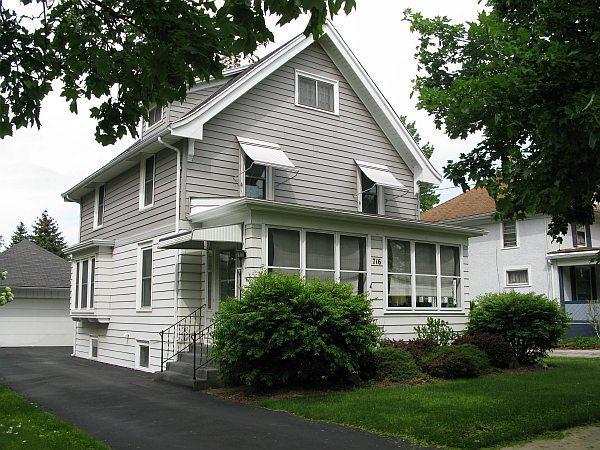 716 E Broadway, Waukesha, WI 53186