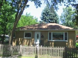 2606 W Como Pl., Glendale, WI 53209
