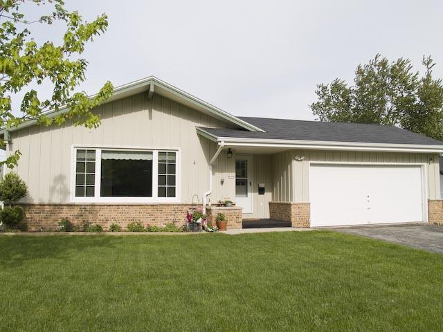 605 N Jackson, Elkhorn, WI 53121