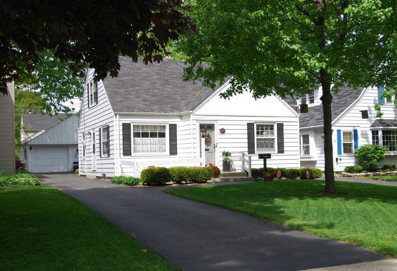 4305 N Woodburn St., Shorewood, WI 53211