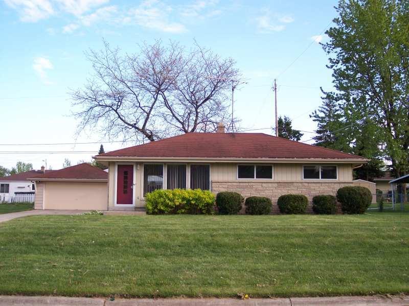 619 Hillcrest Ave., South Milwaukee, WI 53172