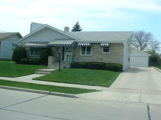 1212 S 35th St, Manitowoc, WI 54220