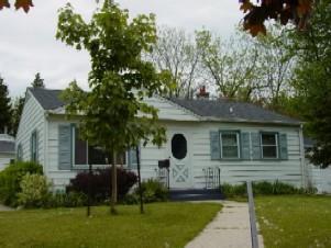 W59N770 Highwood Dr., Cedarburg, WI 53012