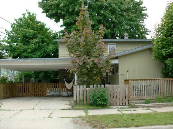 2616 N Wisconsin St., Racine, WI 53402