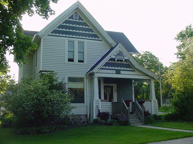 202 S Wisconsin St., Elkhorn, WI 53121