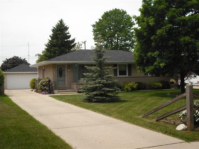 5119 N 107th St., Milwaukee, WI 53225