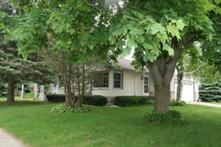 852 Elm St., Hartford, WI 53027