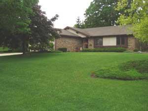 7601 S Mission Hills Dr., Franklin, WI 53132