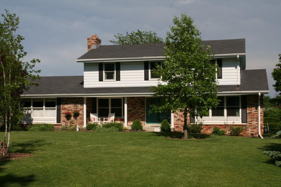 3550 Bradee Rd., Brookfield, WI 53005