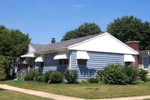 2705 Hayes Ave, Racine, WI 53405