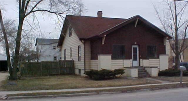 267 Fredonia Ave., Fredonia, WI 53021