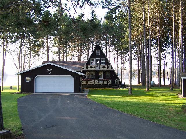 111 Lake Dr., Gresham, WI 54128