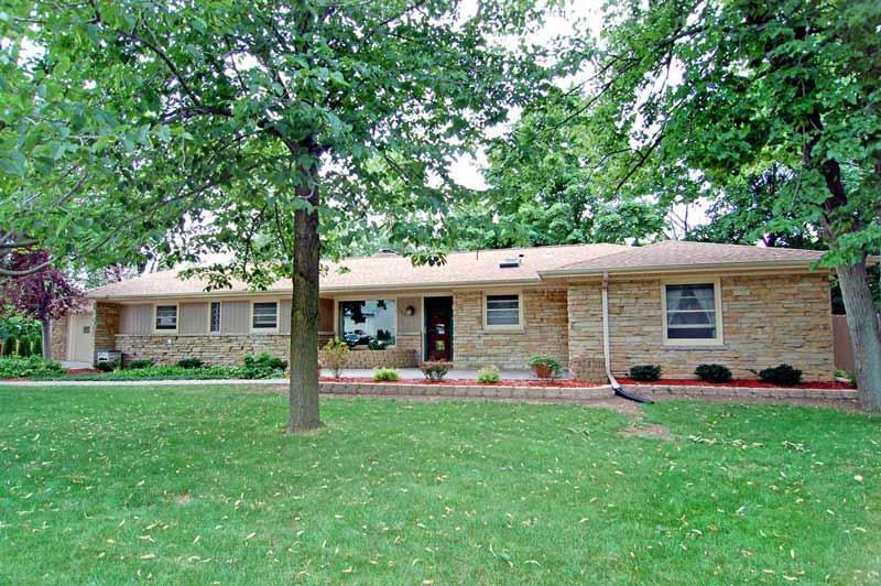 729 Mitter Cir., West Bend, WI 53090