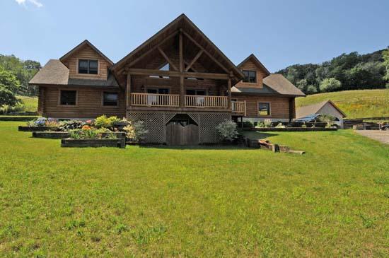 10633 Jancing Ave., Wells, WI 54656