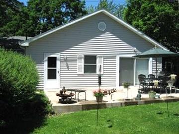 N2446 Knollwood Dr., Linn, WI 53147