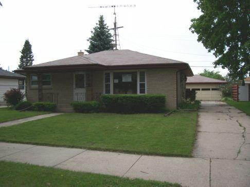 1308 Cedar Creek St., Racine, WI 53402