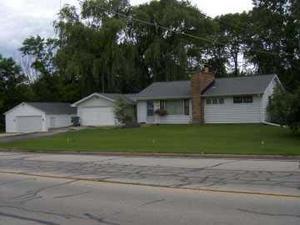 4335 S 124th St., New Berlin, WI 53228