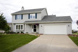 5835 Randal Ln., Caledonia, WI 53402
