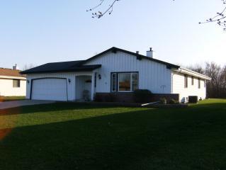 4219 W Pebble Beach Ct., Franklin, WI 53132