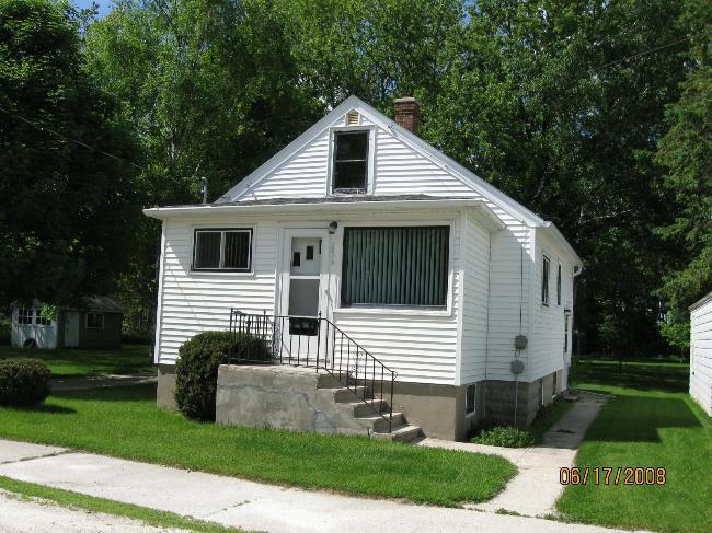 2610 16th St., Two Rivers, WI 54241