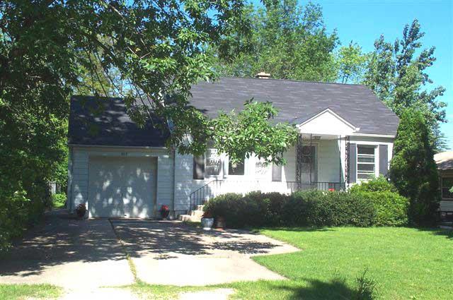 1613 S Berlin Ave., New Berlin, WI 53151