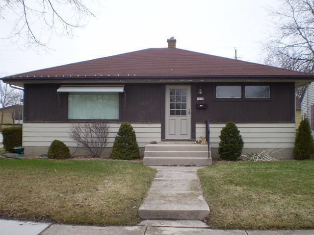 2226 Broadway Ave., Sheboygan, WI 53081