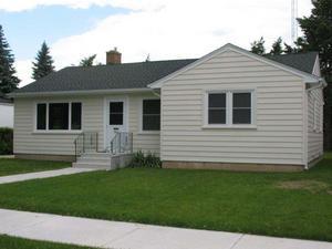 1918 37th St., Kenosha, WI 53140