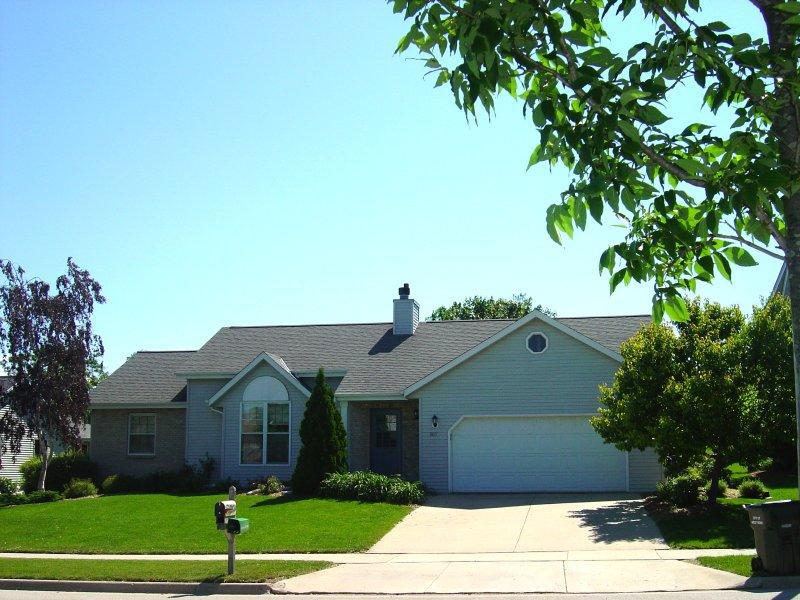 305 Gorman Way, West Bend, WI 53095