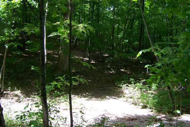 21155 W Barton Rd, New Berlin, WI 53146