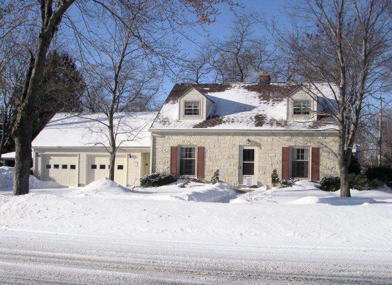 1004 Lincoln Dr., West Bend, WI 53095
