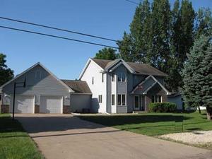 818 Lakeview Dr., Campbell, WI 54603