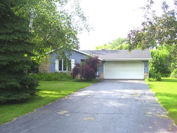 N10W23548 Nottingham Dr., Pewaukee, WI 53188