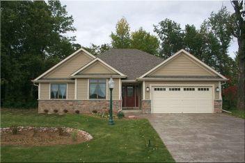 8738 Shady Oak Trl, Mount Pleasant, WI 53406