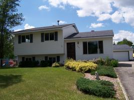 839 N 6th Ave, Onalaska, WI 54650